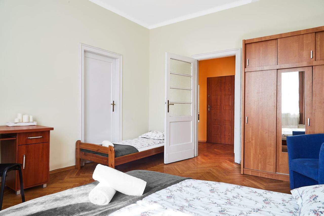 Green Yard Apartment Krowoderska Street Краків Екстер'єр фото